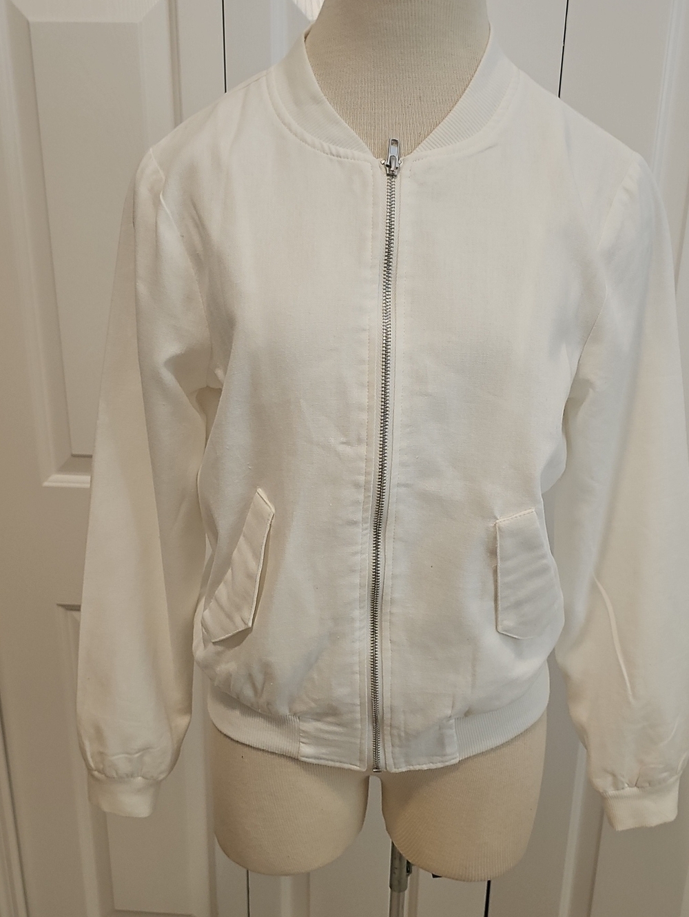 Lulus White‎ Classic Women's Bomber Jacket Pockets Zip Up Oversized Small